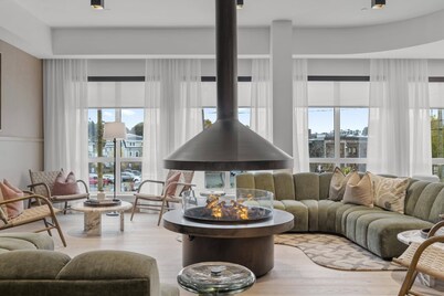 Luxury Salem 2BR Apartment | Pool • Gym • Parking
