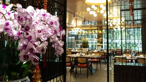 Dining - LUXURY Hotel (Phnom Penh)