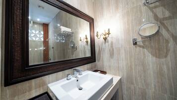 Shower, towels, soap, shampoo