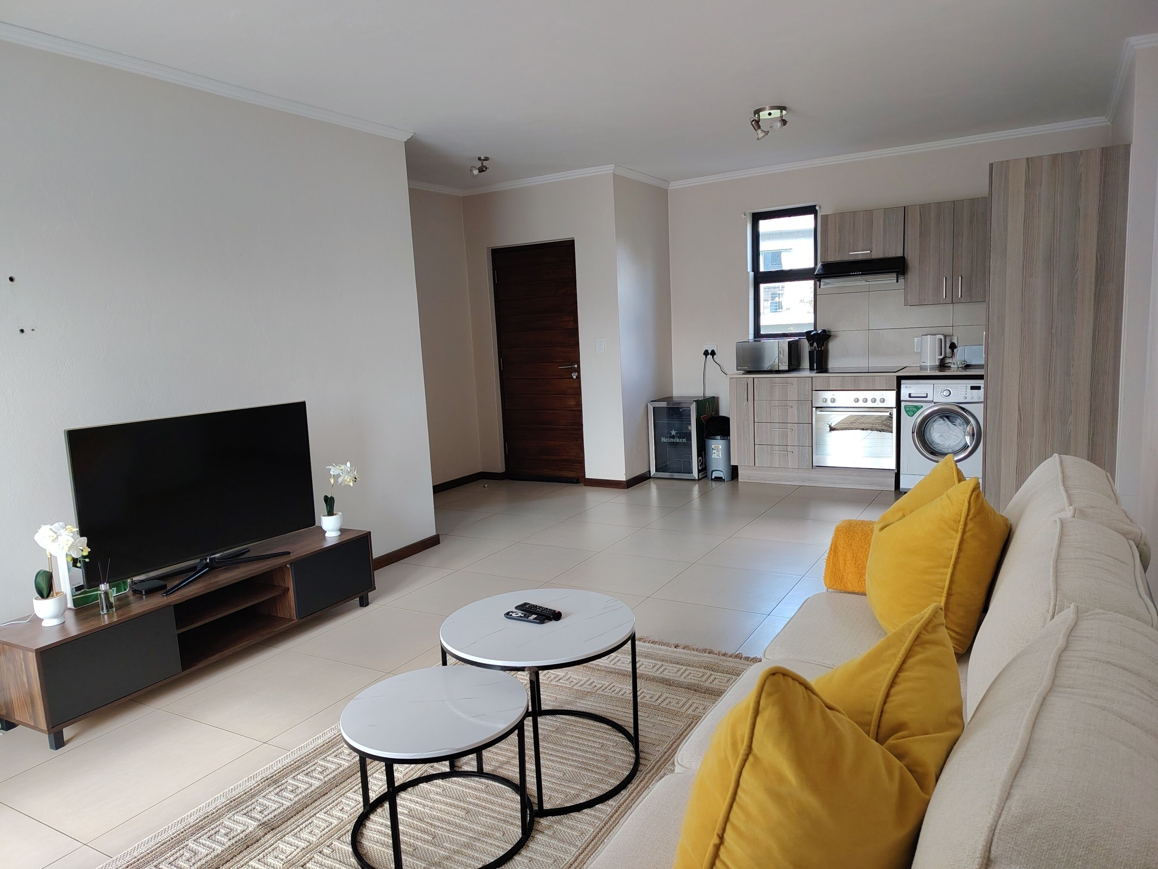 Apartamento, 2 quartos, sacada | Sala de estar