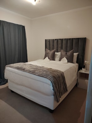 Apartment, 2 Bedrooms, Balcony - Success Management Airbnb (Johannesburg)