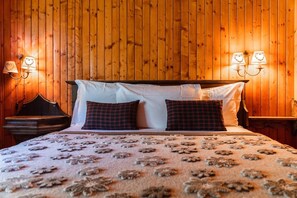 WiFi, bed sheets - Penthouse with Monte Rosa Views, 3 Minutes from the Ski Lifts in Champoluc (Champoluc)