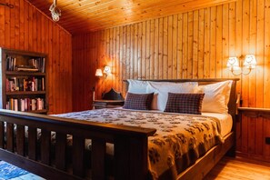 Room - Penthouse with Monte Rosa Views, 3 Minutes from the Ski Lifts in Champoluc (Champoluc)