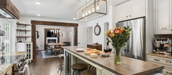 Escape to this private Hudson Valley estate featuring a seasonal pool, hot tub, hidden speakeasy, and room for up to 14 guests. Minutes from West Point, wineries, hiking, and Storm King—perfect for family vacations and group getaways.
