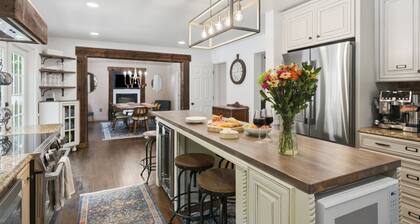 Escape to this private Hudson Valley estate featuring a seasonal pool, hot tub, hidden speakeasy, and room for up to 14 guests. Minutes from West Point, wineries, hiking, and Storm King—perfect for family vacations and group getaways.