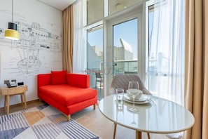 TV - Serene Skyline View Studio Near JVT Park with Seamless Access to SMBZ Road (Dubai)