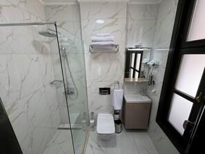 Deluxe Double Room, 1 Double Bed | Bathroom - BEM Lion INN (Edirne)