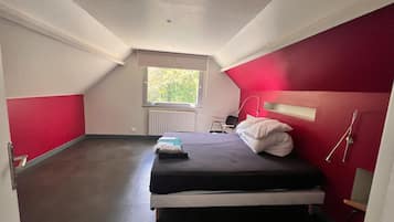 House | 6 bedrooms, individually furnished