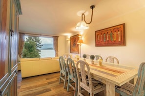 Dining - Vista Lago Pucón - Hermoso departamento (Pucon)