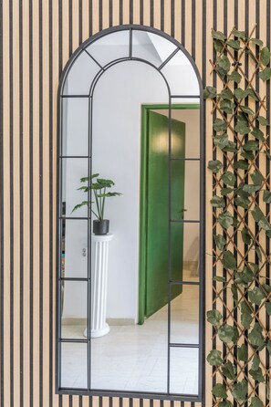Interior - Varkiza Beach Summerhouse | Athens Riviera (Vari)