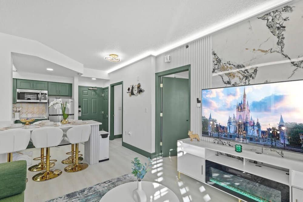 Staysky Suite Near Universal & Disney Parks - Windermere, FL