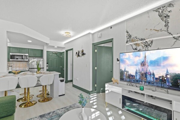 Staysky Suite Near Universal & Disney Parks - Orlando, FL