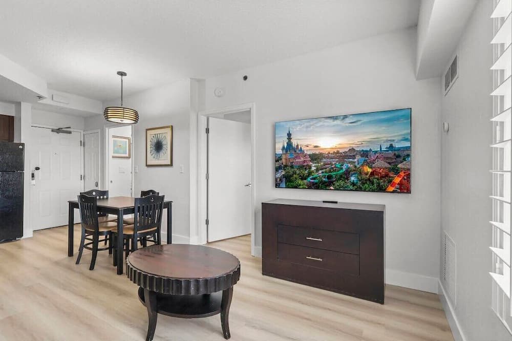 Pool View Suite Near Universal for 6 - Windermere, FL