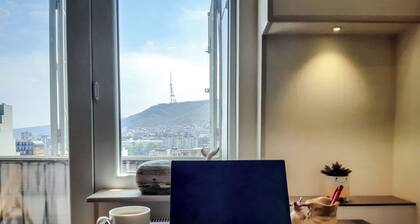 Cozy studio with view on city and Mtatsminda