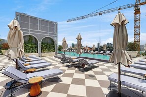 Pool - Stylish condo with rooftop pool, balcony & walkable dining (Miami)