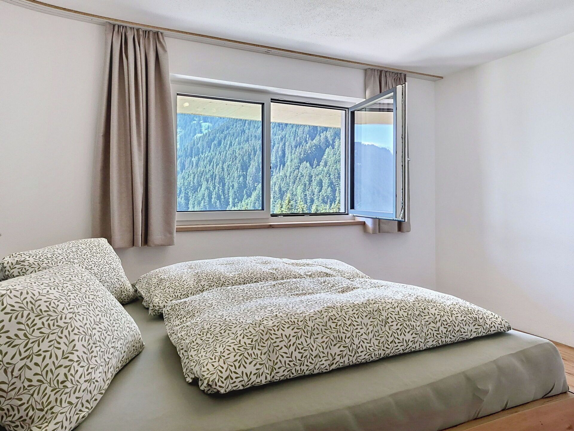 Herrliche Wohnung Für 4 Gäste Mit  W-lan, Tv Und Terrasse - Hippach
