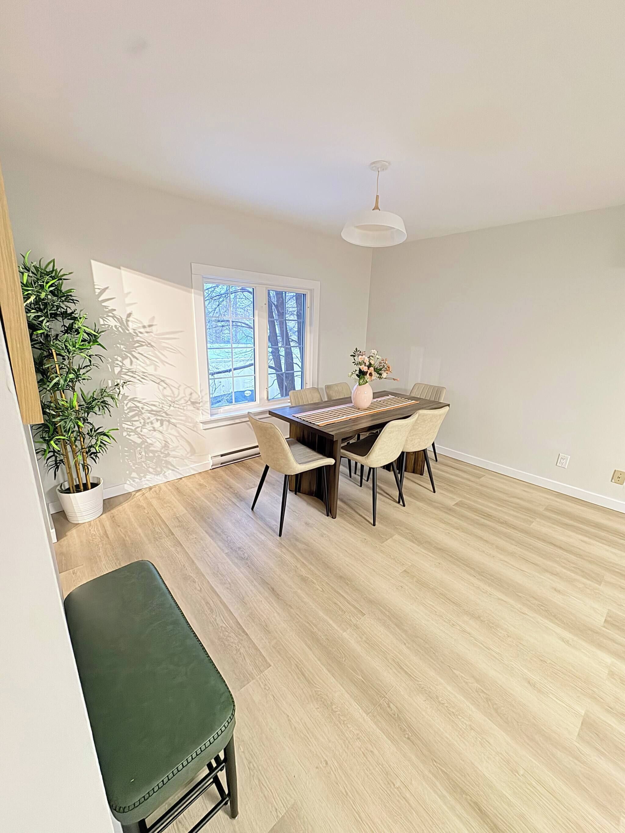 Apartment, 3 Bedrooms, Balcony | Dining