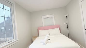 Apartment, 3 Bedrooms, Balcony | 3 bedrooms