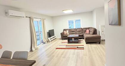 Modern 3BR Near Long Lake Minutes to Downtown