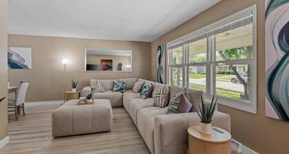 Group Getaway 5BR/2BA Lake Springfield Sleeps 12 Fire Pit & BBQ