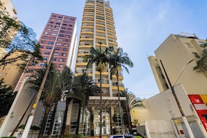 Exterior - Heart of São Paulo: Concierge, Parking, Swimming Pool and Gym (São Paulo)