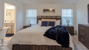 3 bedrooms, desk, iron/ironing board, travel cot