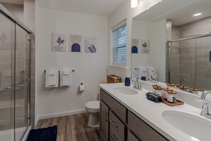 Hair dryer, towels - 13 Min to Beaver Stadium | Epic Game Room (Bellefonte)
