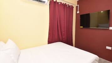 3 dormitorios, tabla de planchar con plancha, wifi y ropa de cama
