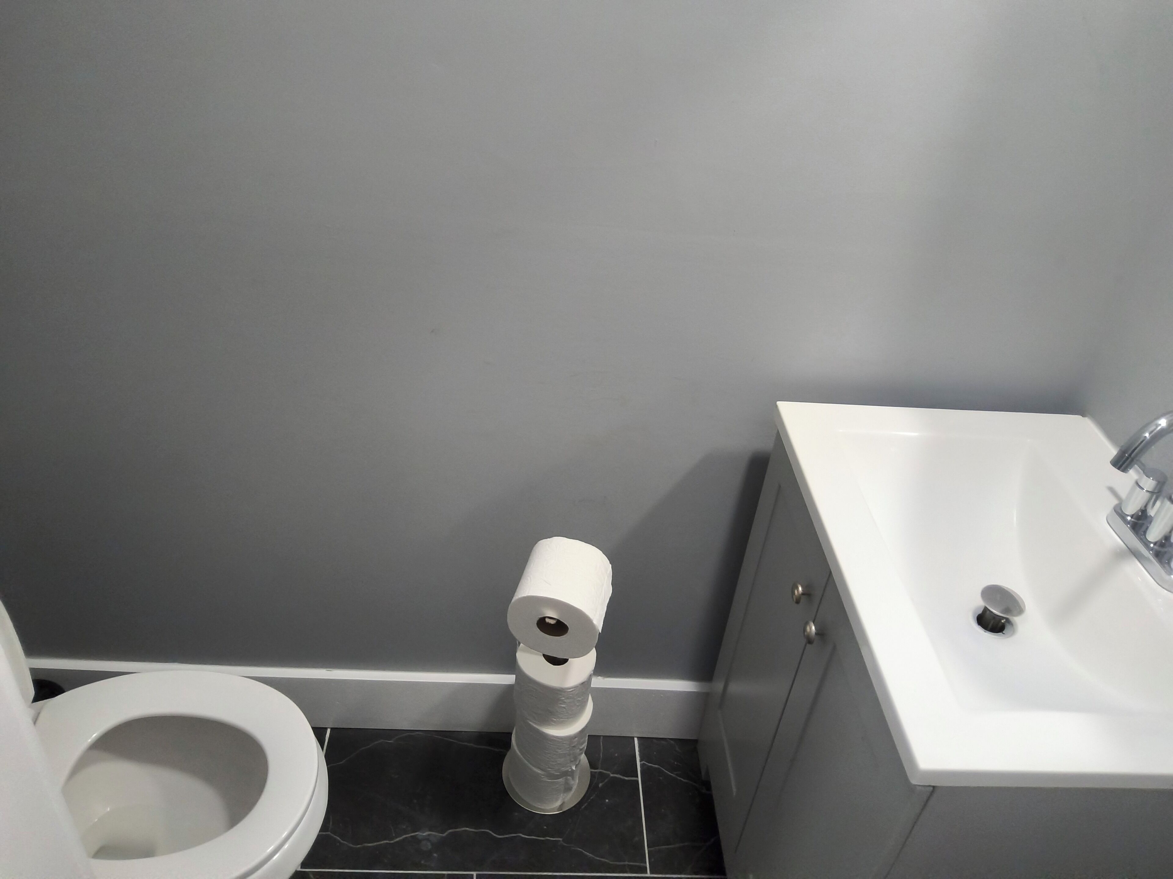 Basic Room | Bathroom