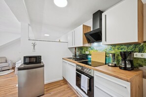 Private kitchen - Ramoni Apartments - Eichenglück - Alpirsbach (Alpirsbach)