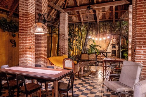 CASA DE COLUMNAS