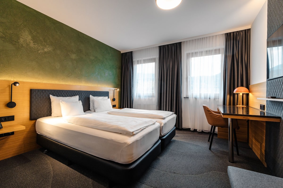 Standard Room, 2 Single Beds
