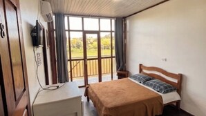 Basic-Doppelzimmer, Gartenblick | Kostenloses WLAN