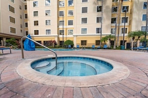 Basic-Villa | Pool