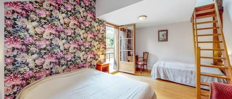 5 chambres, fer et planche à repasser, Wi-Fi, draps fournis