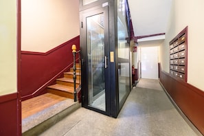 Interior - (CADSP832) Studio in the center of Madrid (Madrid)