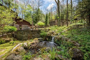 Property grounds - New! Charming Lakefront Hideaway w/ Hot Tub (Swanton)