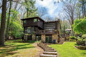 Exterior - New! Charming Lakefront Hideaway w/ Hot Tub (Swanton)