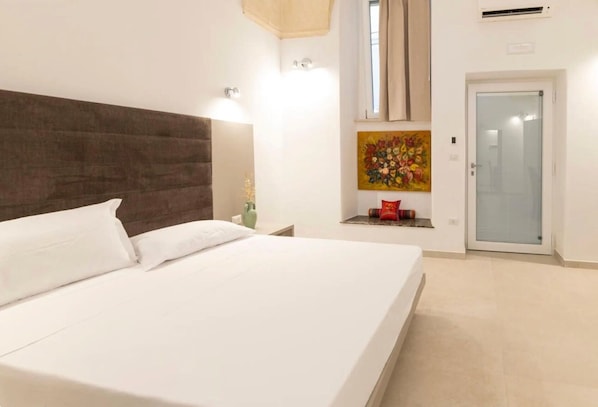 Iron/ironing board, WiFi, bed sheets - Vie Del Salento - Primitivo with Wi-Fi and Air Conditioning (San Pancrazio Salentino)