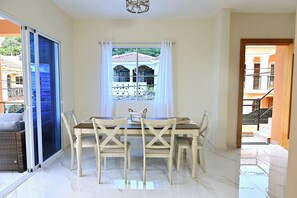 Dining - Enjoyable 3-bedroom house with AC in Puerto Plata with Mountain View (Puerto Plata)