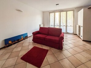Apartment, Balcony, City View | Living area - MeLaChillo (Azzate)