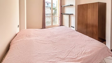 Apartment, Balcony, City View