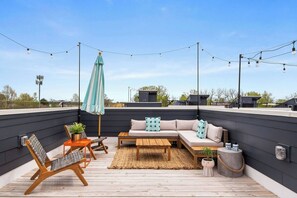 Terrace/patio - Double Decker Rooftop! Garage! Cozy Vibes in East! (Nashville)