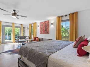 1 bedroom, iron/ironing board, free WiFi, bed sheets - Private King Suite with Spa Bath, Full Kitchen & Pasture Views Near Town (Burnsville)
