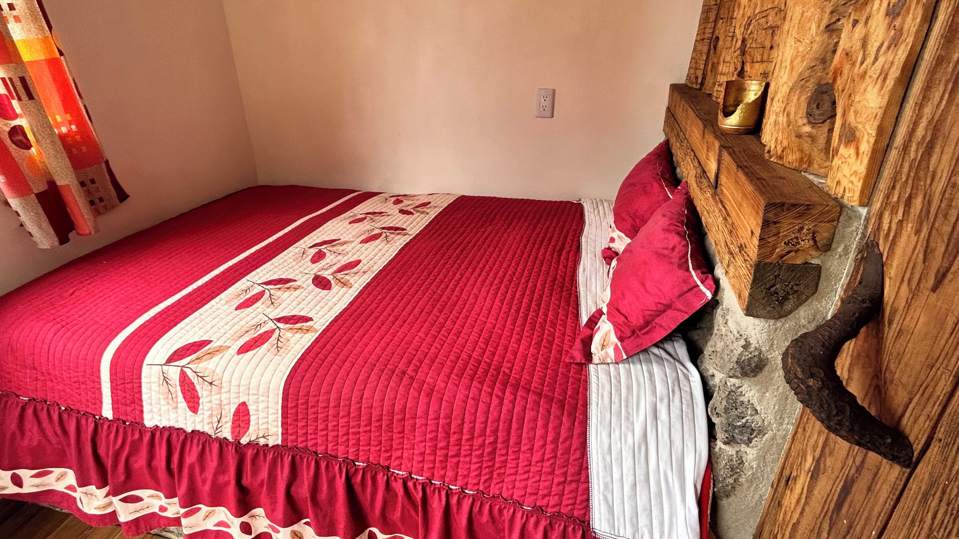 Habitación doble, patio | Wifi gratis 