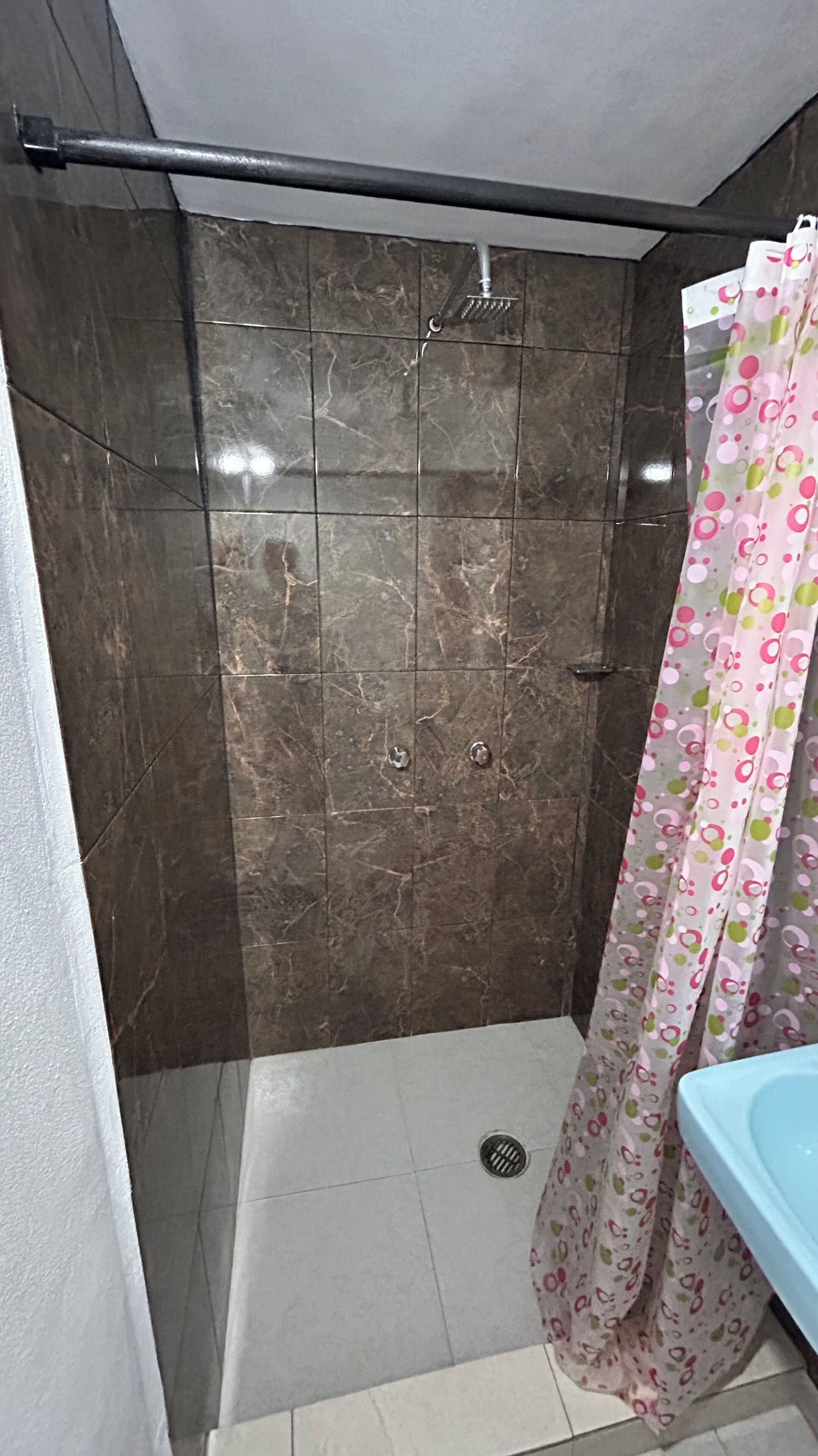 Double Room, Patio | Bathroom | Shower, towels, shampoo, toilet paper