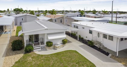 Charming Coastal Modular Home w parking