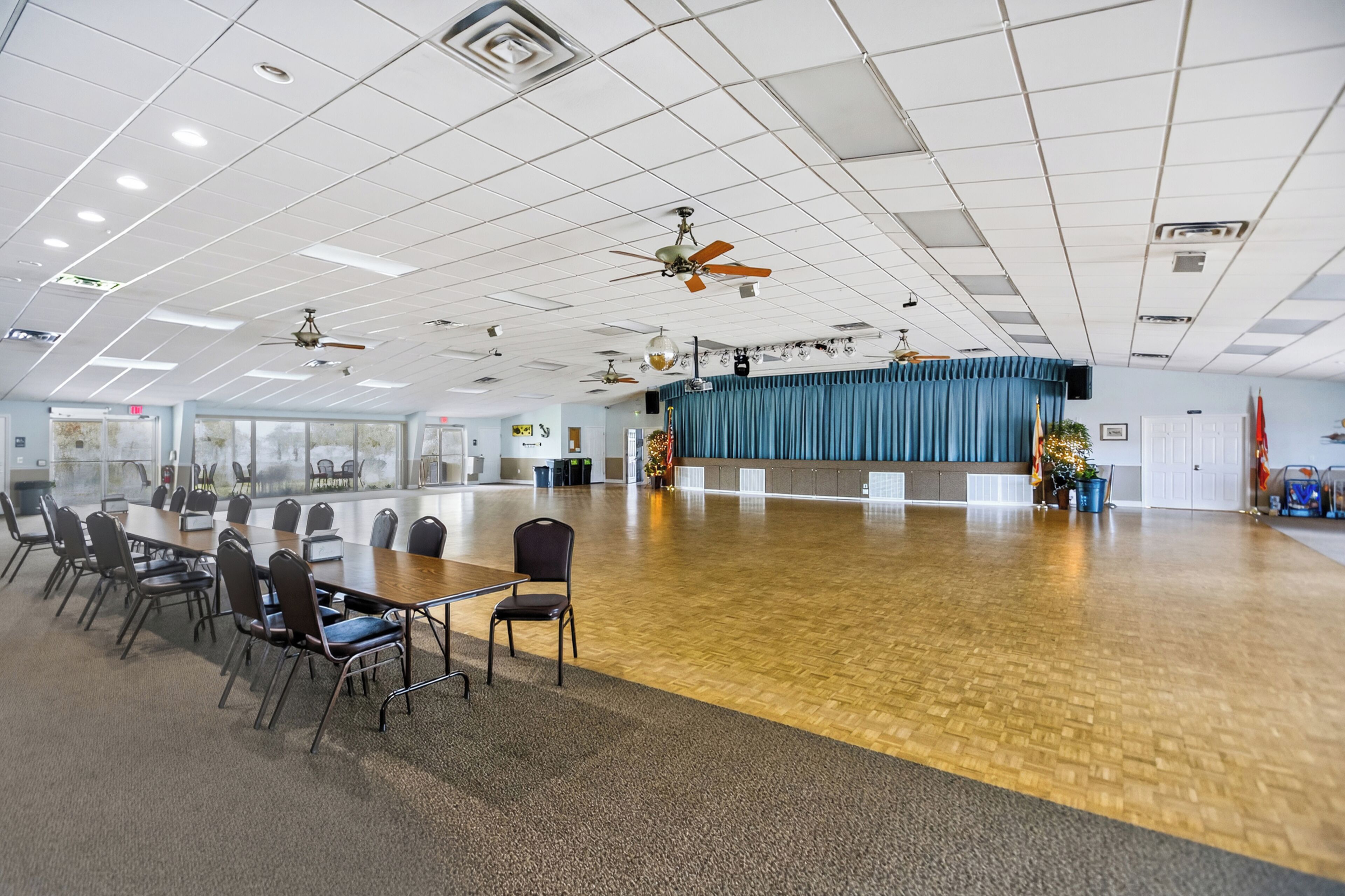 Banquet hall