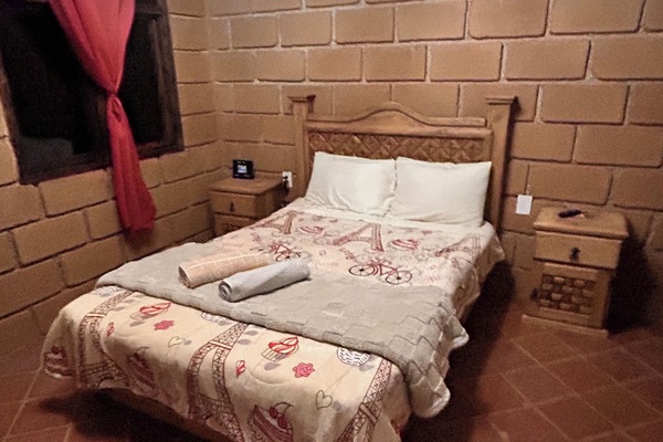 Cubrecamas, wifi gratis y ropa de cama