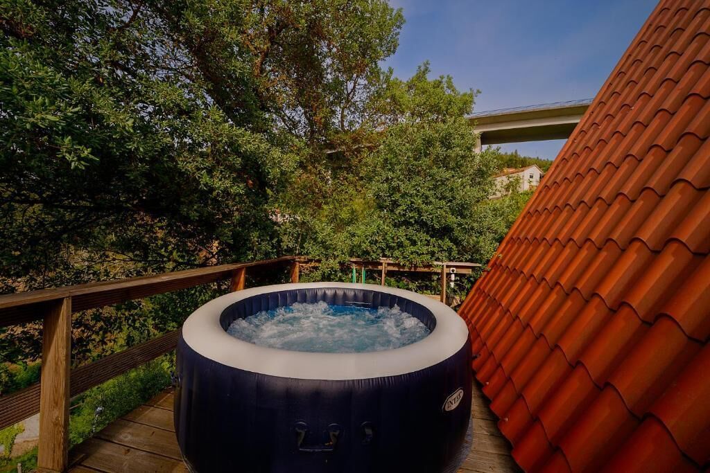 مغطس سبا خارجي